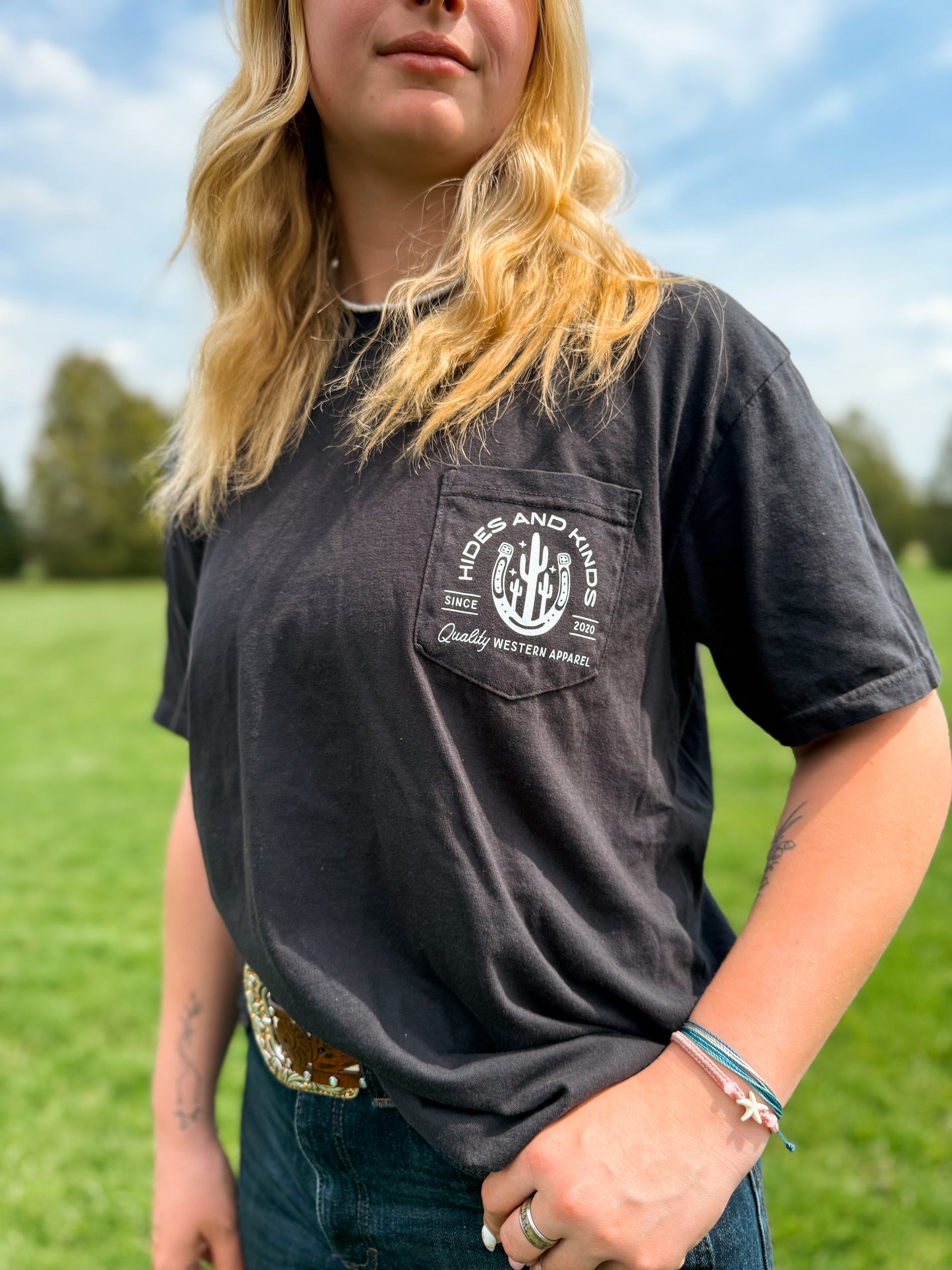 Branded Horseshoe Pocket Tee (Black)
