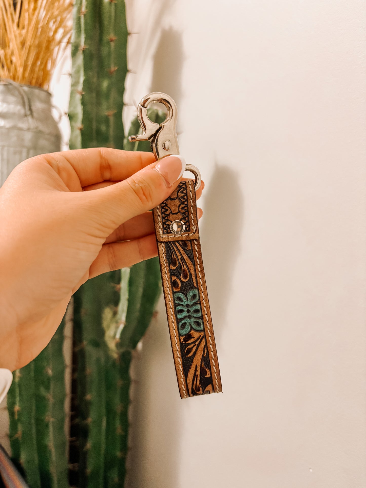 Oregon Tooled Wristlet with turquoise floral leather detailing and silver clasp – Hides & Kinds