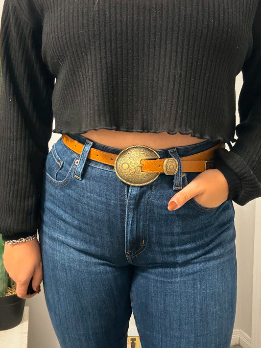 Front view of Lone Star camel leather belt with antique gold buckle